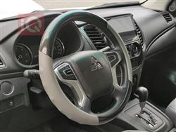 میتسوبیشی L200
